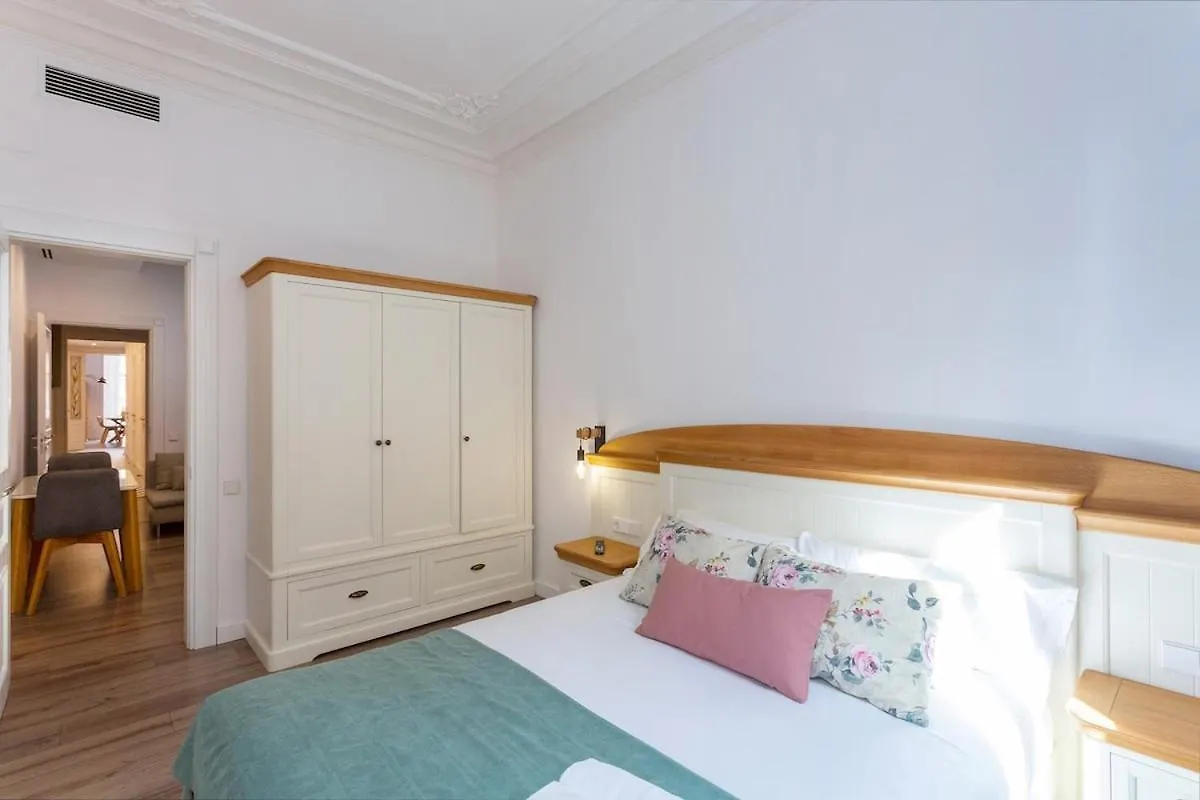 Moderno Y Espacioso Apartamento En Calle Mallorca Barcelone Appartement