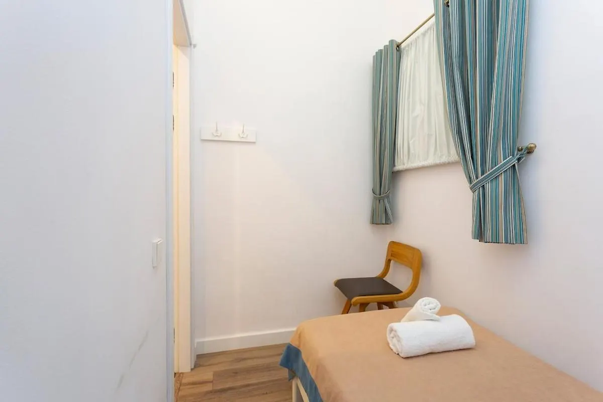 Moderno Y Espacioso Apartamento En Calle Mallorca Barcelone
